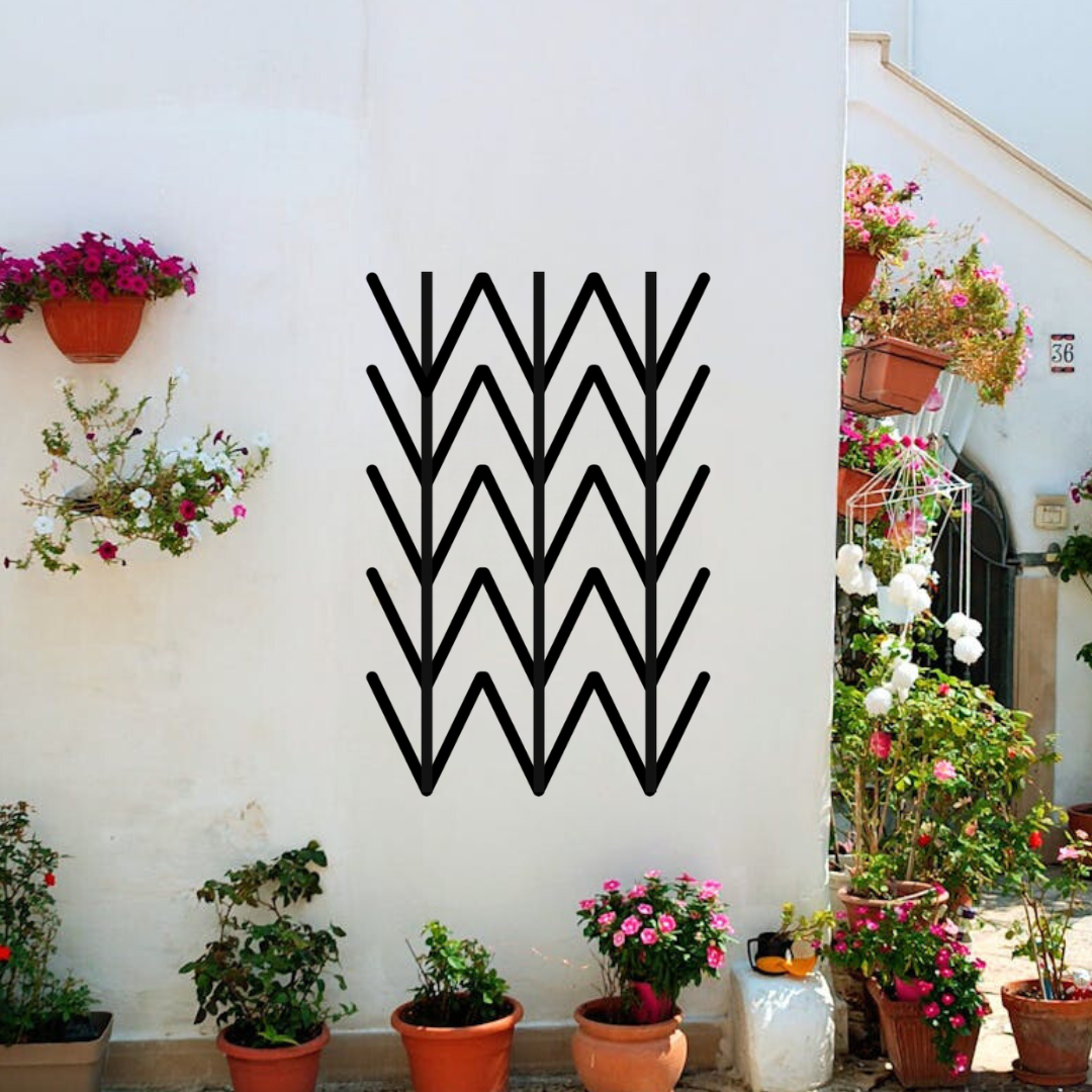 Pacific Palm Fanned Wall Hanging Trellis