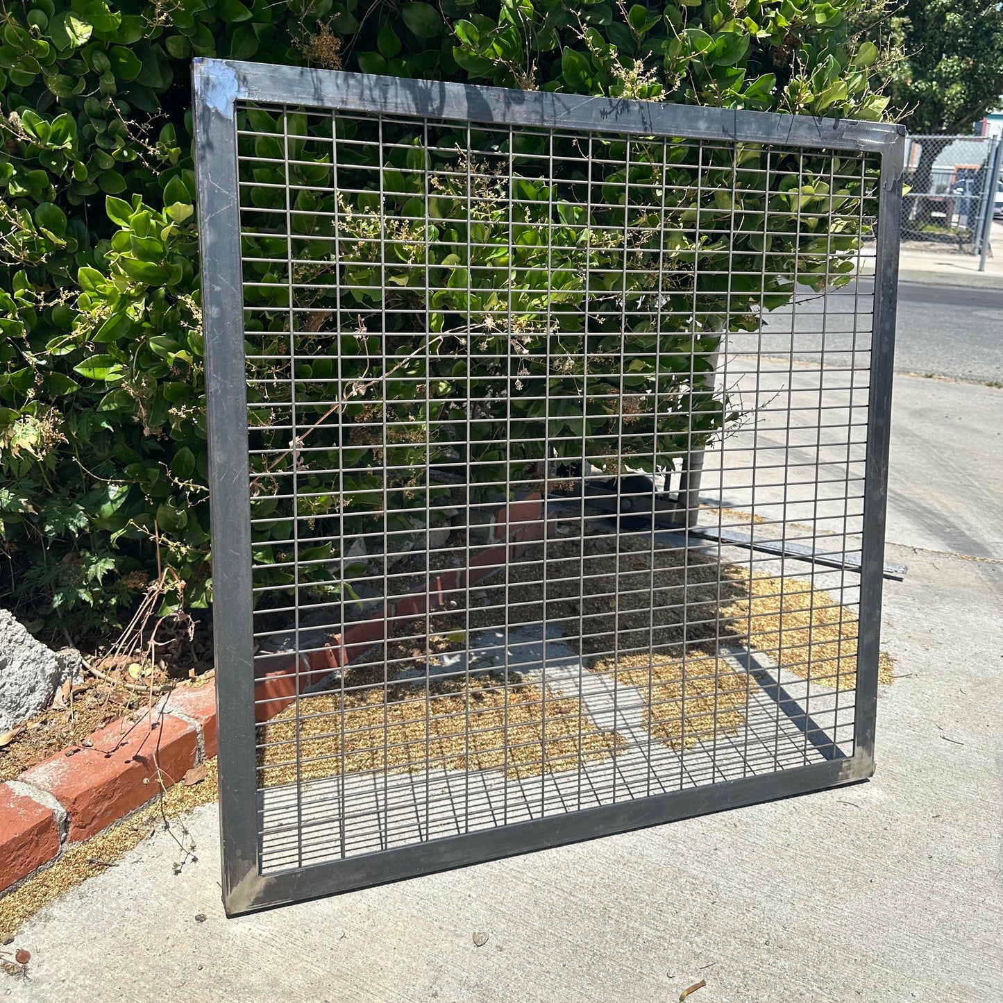 Rectangular Mesh Metal Wall Trellis