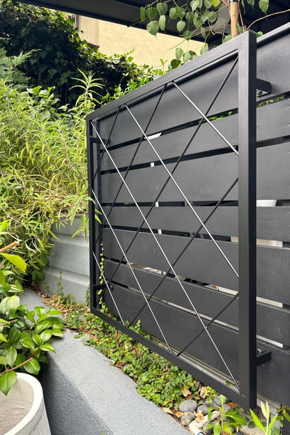 Heavy Gauge Diamond Pattern Stand Alone Trellis