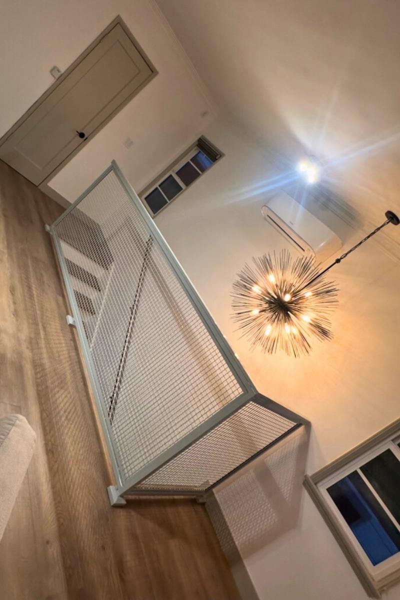 Top-Rail Woven Mesh Railing