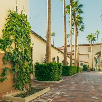 modern mission style patio