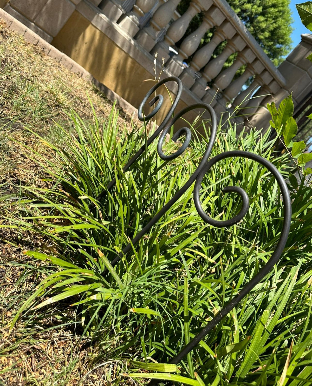 Scroll Garden Edging Metal Stakes Landscape Edging Stakes metal ...