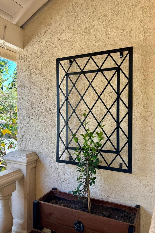 Inverted Diamond Trellis Wall Mounted