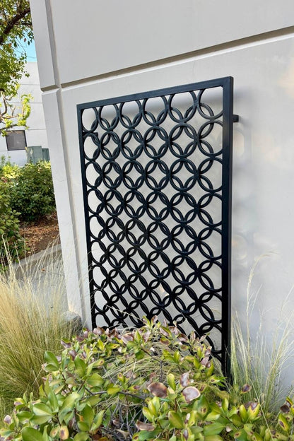 Mosaic Circular Custom Size Trellis - Wall Mounted